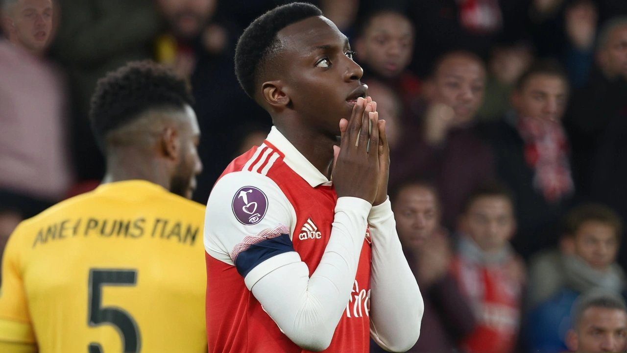 Arsenal Avalia Troca de Eddie Nketiah por Defensor Valorizado em £363 Milhões